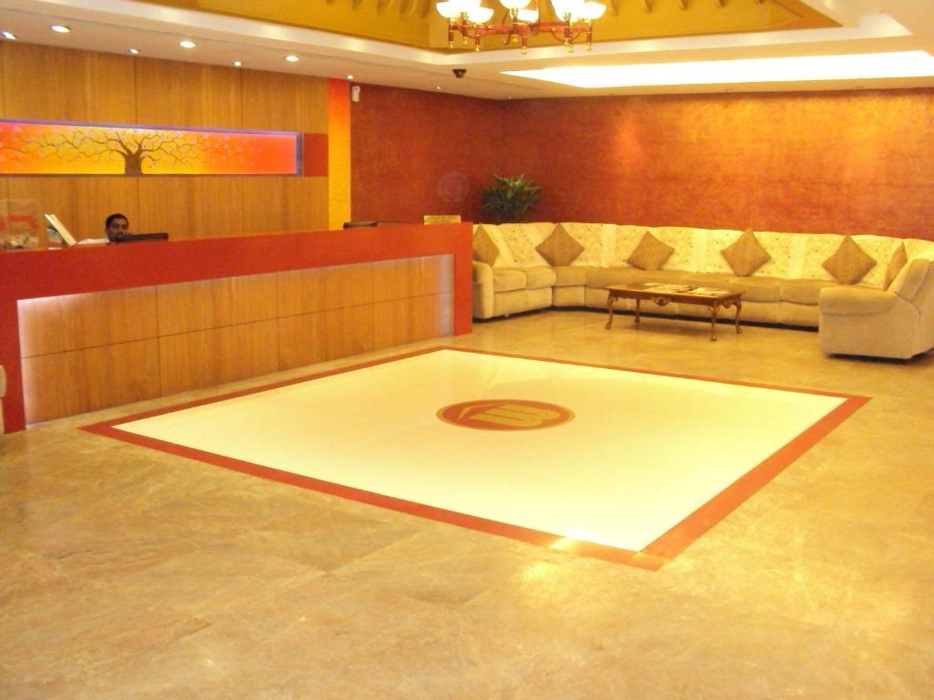 קוז'יקודה Westway Hotel מראה חיצוני תמונה