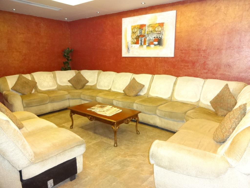 קוז'יקודה Westway Hotel מראה חיצוני תמונה