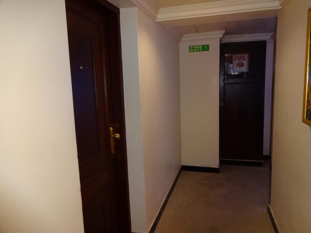 קוז'יקודה Westway Hotel מראה חיצוני תמונה
