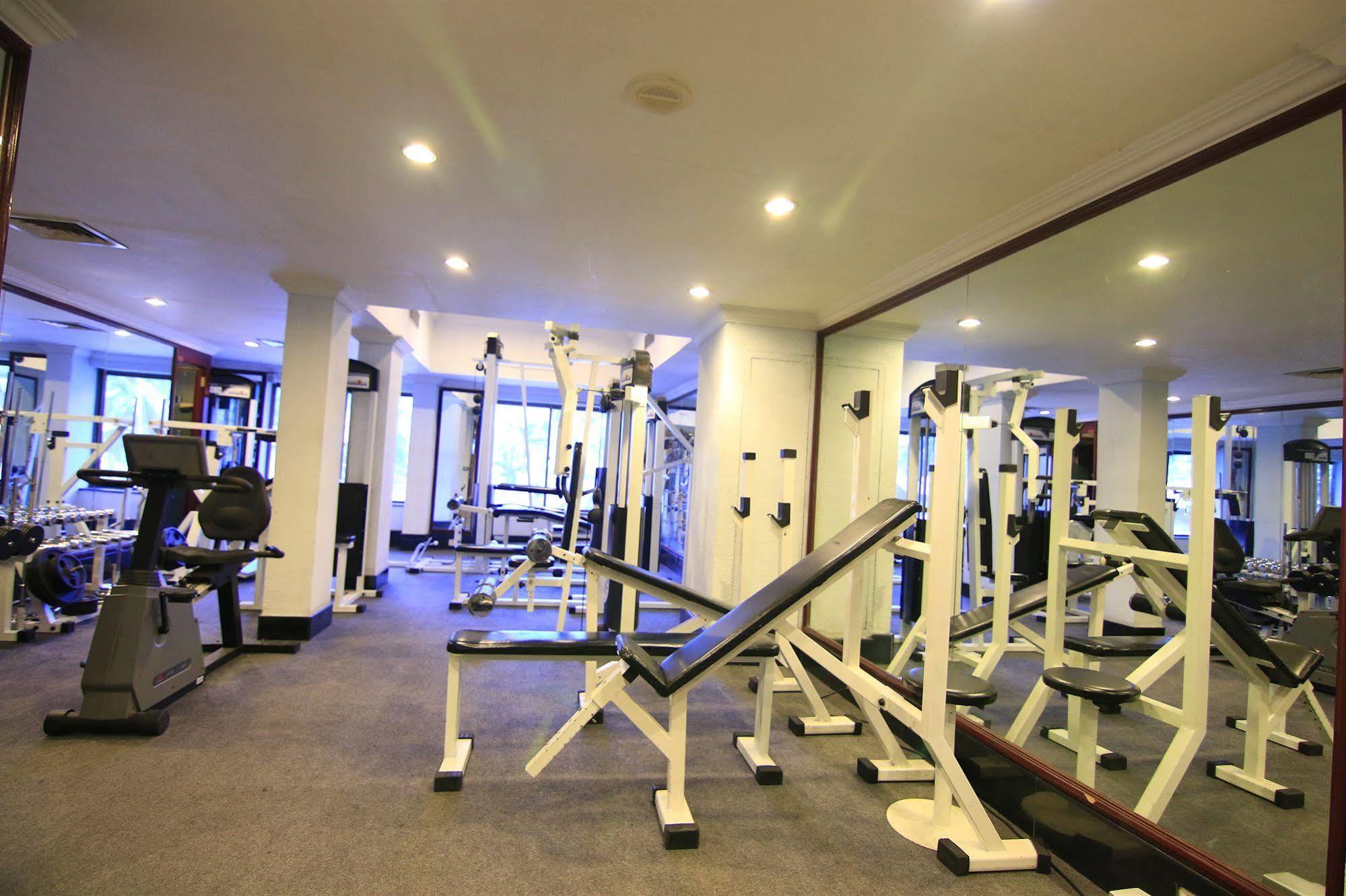 קוז'יקודה Westway Hotel מראה חיצוני תמונה