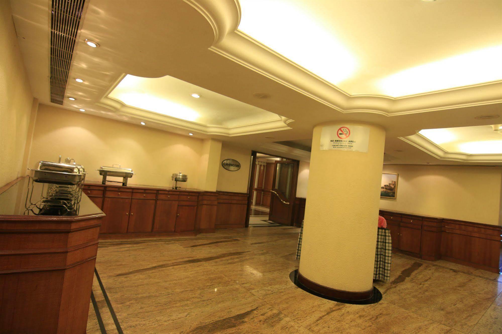 קוז'יקודה Westway Hotel מראה חיצוני תמונה